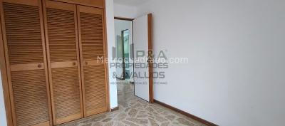 Apartamento de 3 alcobas en arriendo en Laureles, Medellín, 77 m² · foto 15 de 17