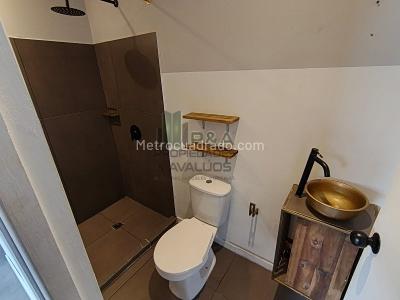 Casa de 5 alcobas en venta en El Poblado, Medellín, 560 m² · foto 12 de 14