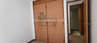 Apartamento en venta en El Poblado, Medellín · foto 6 de 15