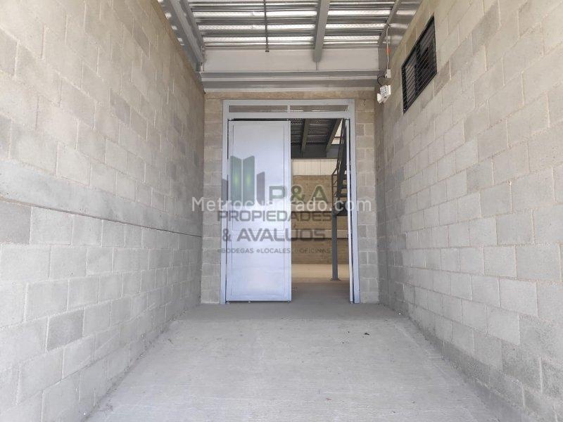 Bodega en Arriendo, Copacabana, Bello - Más