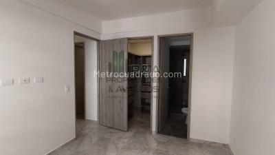 Apartamento en arriendo en Poblado, Medellín · foto 2 de 9