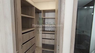 Apartamento en arriendo en Poblado, Medellín · foto 3 de 9