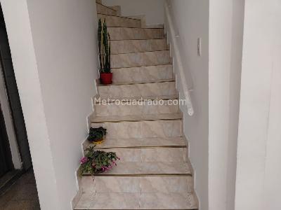 Casa de 4 alcobas en venta en 20 De Julio, Bogotá, 200 m² · foto 6 de 20