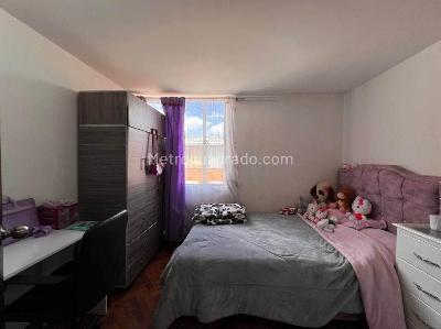 Casa de 5 alcobas en venta en Parque Campestre 6, Soacha, 92 m² · foto 3 de 8