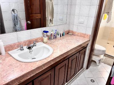 Apartamento de 3 alcobas en venta en Oeste Santa Teresita, Cali, 160 m² · foto 11 de 24