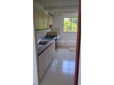 Apartamento de 3 alcobas en venta en Sur El Refugio, Cali, 79 m² · foto 3 de 15
