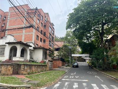 Casa de 5 alcobas en venta en Sur San Fernando, Cali, 1200 m² · foto 4 de 9