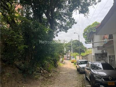 Casa de 5 alcobas en venta en Sur San Fernando, Cali, 1200 m² · foto 5 de 9
