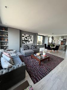 Apartamento de 3 alcobas en venta en Chico Reservado, Bogotá, 254 m² · foto 3 de 20