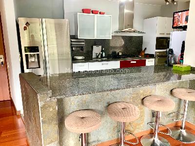 Apartamento de 3 alcobas en venta en Colina Gratamira, Bogotá, 190 m² · foto 3 de 18