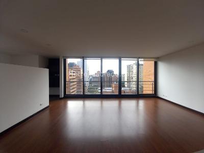 Apartamento de 3 alcobas en venta en Rosales Quinta Camacho, Bogotá, 157 m² · foto 13 de 16