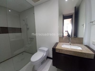 Apartamento de 3 alcobas en venta en Rosales Quinta Camacho, Bogotá, 157 m² · foto 7 de 16