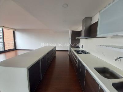 Apartamento de 3 alcobas en venta en Rosales Quinta Camacho, Bogotá, 157 m² · foto 9 de 16