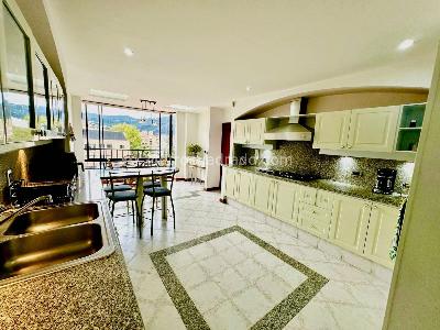 Apartamento de 5 alcobas en arriendo en San Patricio, Bogotá, 400 m² · foto 2 de 13