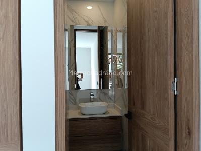 Apartamento de 3 alcobas en venta en Chico Navarra, Bogotá, 150 m² · foto 3 de 20