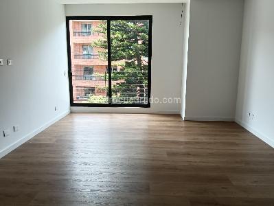 Apartamento de 3 alcobas en venta en Chico Navarra, Bogotá, 150 m² · foto 2 de 20