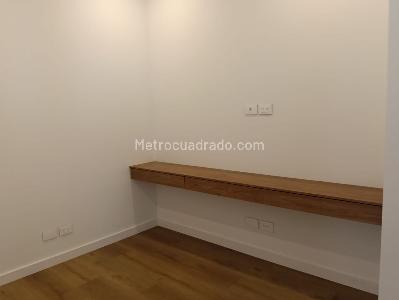Apartamento de 3 alcobas en venta en Chico Navarra, Bogotá, 150 m² · foto 8 de 20