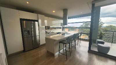 Apartamento de 3 alcobas en venta en Los Rosales, Bogotá, 246 m² · foto 13 de 20
