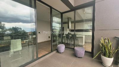 Apartamento de 3 alcobas en venta en Los Rosales, Bogotá, 246 m² · foto 16 de 20