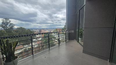 Apartamento de 3 alcobas en venta en Los Rosales, Bogotá, 246 m² · foto 17 de 20