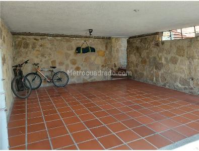 Casa de 4 alcobas en venta en San Jose De Bavaria, Bogotá, 320 m² · foto 6 de 17