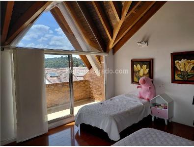 Casa de 4 alcobas en venta en San Jose De Bavaria, Bogotá, 320 m² · foto 8 de 17