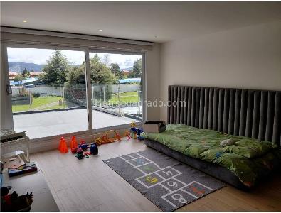 Casa de 4 alcobas en venta en San Jose De Bavaria, Bogotá, 440 m² · foto 16 de 17