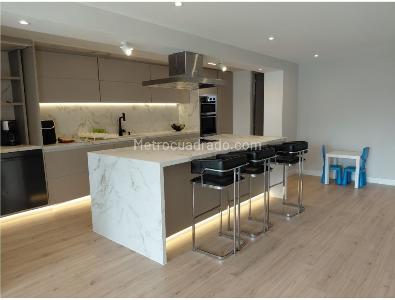 Casa de 4 alcobas en venta en San Jose De Bavaria, Bogotá, 440 m² · foto 7 de 17