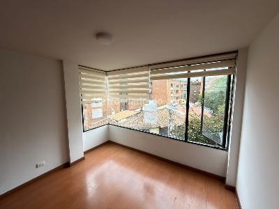 Apartamento en venta en Las Rosales, Bogotá · foto 3 de 16