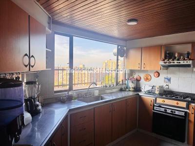 Apartamento de 3 alcobas en venta en Bella Suiza, Bogotá, 147 m² · foto 7 de 14