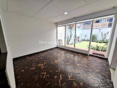 Casa de 4 alcobas en venta en Santa Barbara Oriental, Bogotá, 270 m² · foto 3 de 20