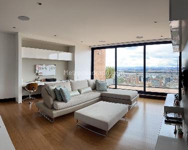 Apartamento de 4 alcobas en venta en Los Rosales, Bogotá, 310 m² · foto 11 de 14