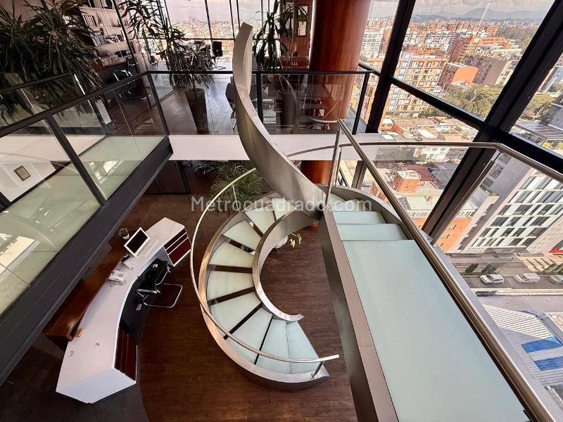Oficina en Arriendo, SANTA BARBARA OCCIDENTAL, Bogotá D.C. - Más