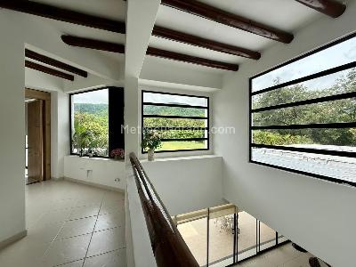 Casa de 4 alcobas en venta en Girardot, Girardot, 300 m² · foto 6 de 20