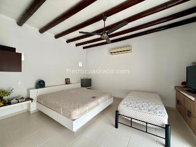 Casa de 4 alcobas en venta en Girardot, Girardot, 300 m² · foto 11 de 20