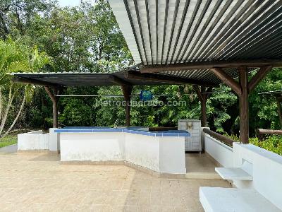 Casa de 4 alcobas en venta en Girardot, Girardot, 300 m² · foto 19 de 20