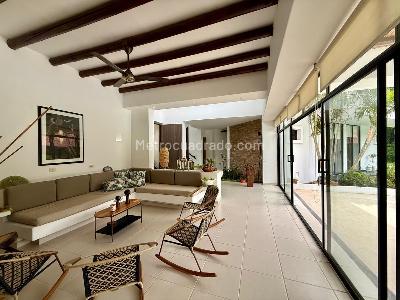 Casa de 4 alcobas en venta en Girardot, Girardot, 300 m² · foto 2 de 20