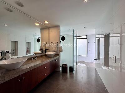 Casa de 5 alcobas en venta en Club Serrezuela, Mosquera, 580 m² · foto 13 de 20