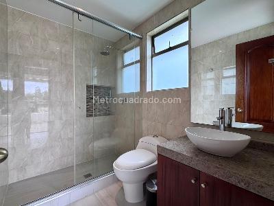 Casa de 5 alcobas en venta en Club Serrezuela, Mosquera, 580 m² · foto 17 de 20