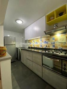 Apartamento de 2 alcobas en venta en Chico Santa Barbara, Bogotá, 60 m² · foto 7 de 19
