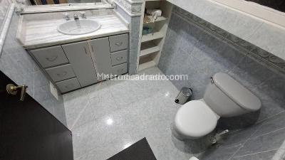 Apartamento de 3 alcobas en venta en El Nogal, Bogotá, 115 m² · foto 10 de 12