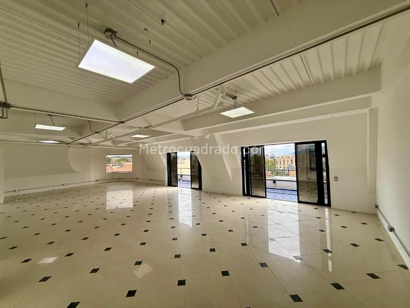 Oficina en Arriendo, CHICO SAN PATRICIO, Bogotá D.C. - Más