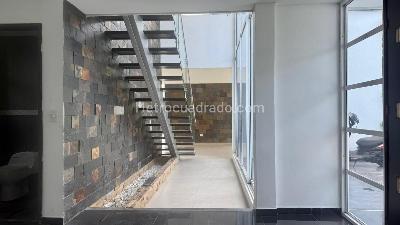 Casa de 5 alcobas en venta en Bochica Et Ii, Villavicencio, 450 m² · foto 7 de 20