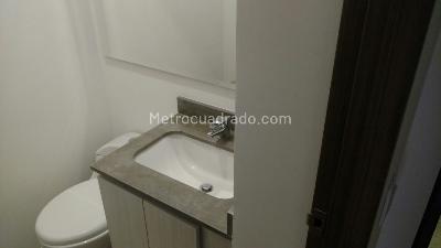 Apartamento de 2 alcobas en venta en Cedritos Alcala, Bogotá, 66 m² · foto 9 de 13