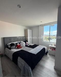 Apartamento en venta en Cedritos, Bogotá · foto 9 de 14
