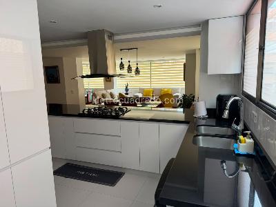 Apartamento en venta en Chico, Bogotá · foto 7 de 17