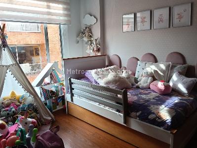 Apartamento en venta en Santa Barbara Occidental, Bogotá · foto 6 de 12