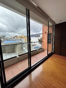 Apartaestudio en arriendo en Chico San Patricio, Bogotá · foto 2 de 16