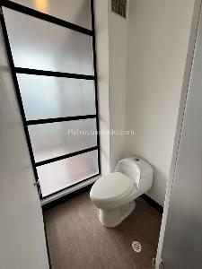 Apartaestudio en arriendo en Chico San Patricio, Bogotá · foto 15 de 16