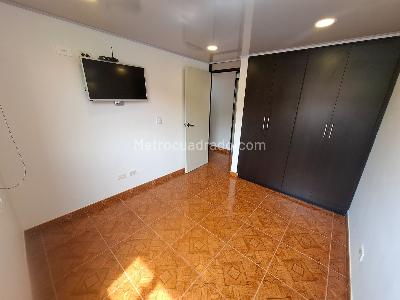Apartamento de 3 alcobas en venta en Barrancas, Bogotá, 66 m² · foto 11 de 19